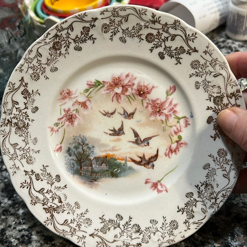 Vintage dessert or bread plate. Imperial China